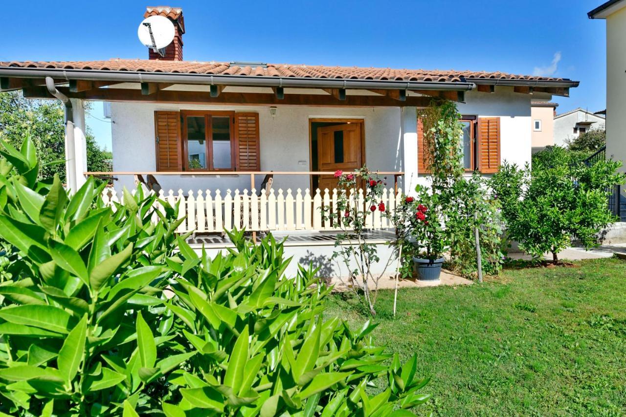 Adriatico Bungalow Poreč Eksteriør bilde