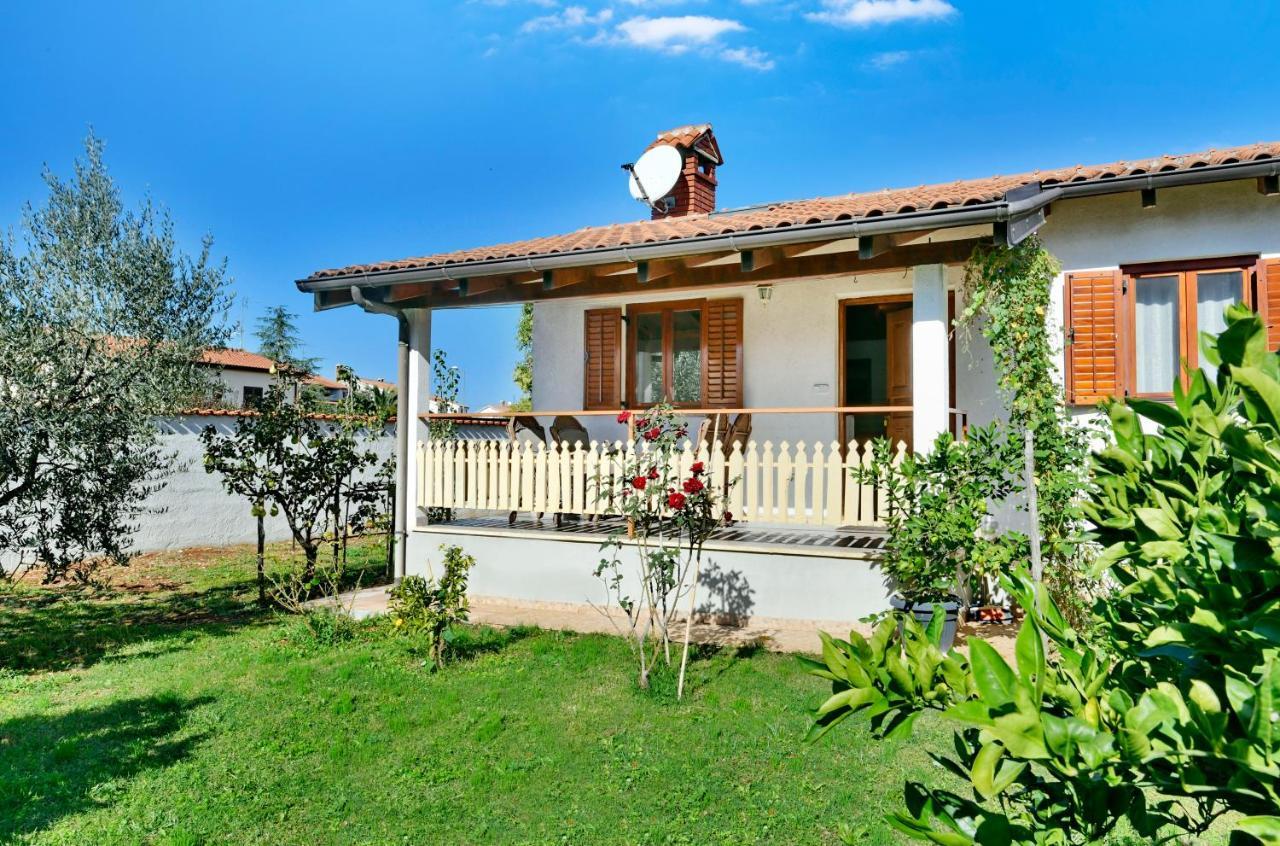 Adriatico Bungalow Poreč Eksteriør bilde