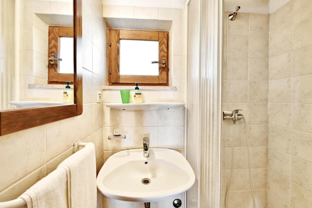 Adriatico Bungalow Poreč Eksteriør bilde